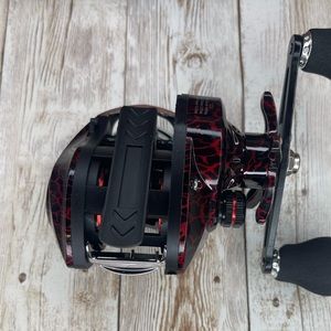 Snakeskin Fishing Reel -LEFT handed New
